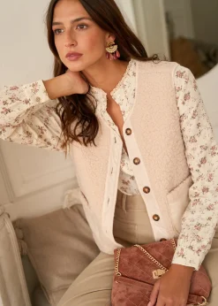 New Motus Boutique Chemise Aimée FleuriFondBeige-ChemiseAimée
